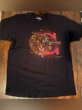 Warner Bros. Gryffindor Lion Graphic Tee - Black Large